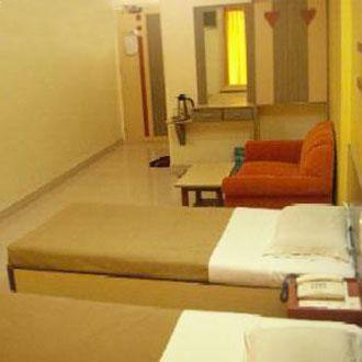 Hotel Woodland Regency, Silvassa 1